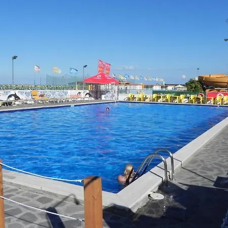 Admiral Hotel 3*